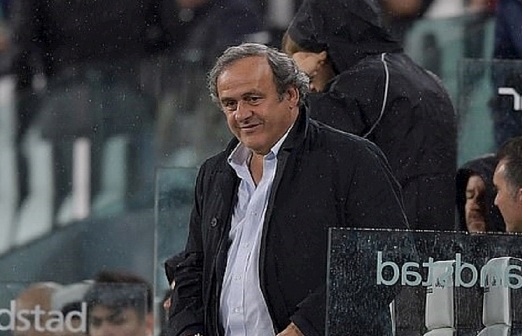 Michel Platini gặp rắc rối, FIFA xem xét tước quyền đăng cai World Cup 2022 của Qatar