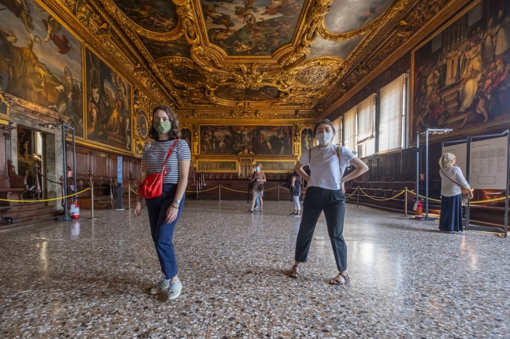 hau covid 19 khach du lich quoc te ruc rich quay tro lai venice italy