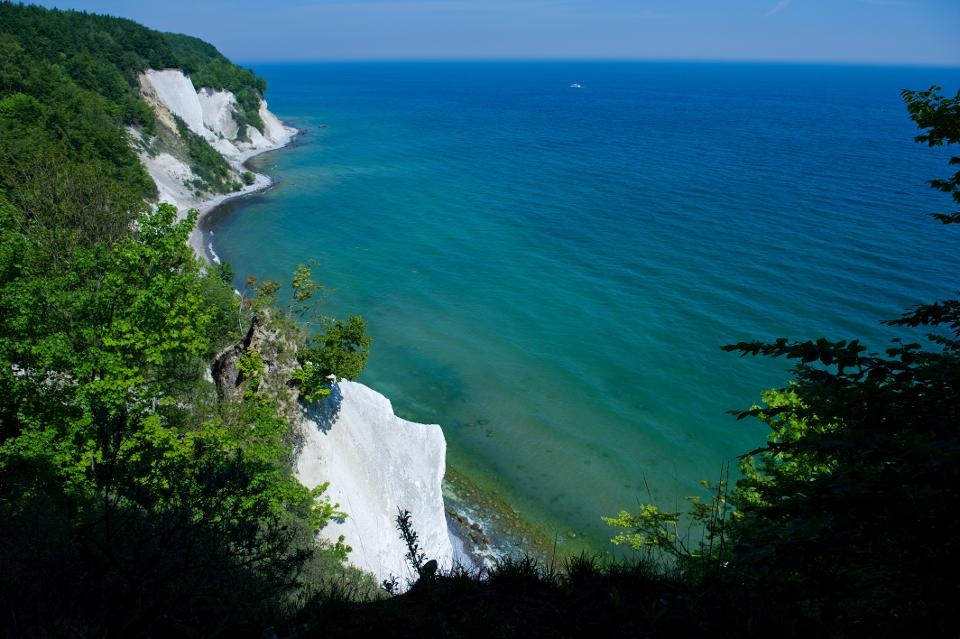 10 bai bien dep va an toan nhat tai chau au