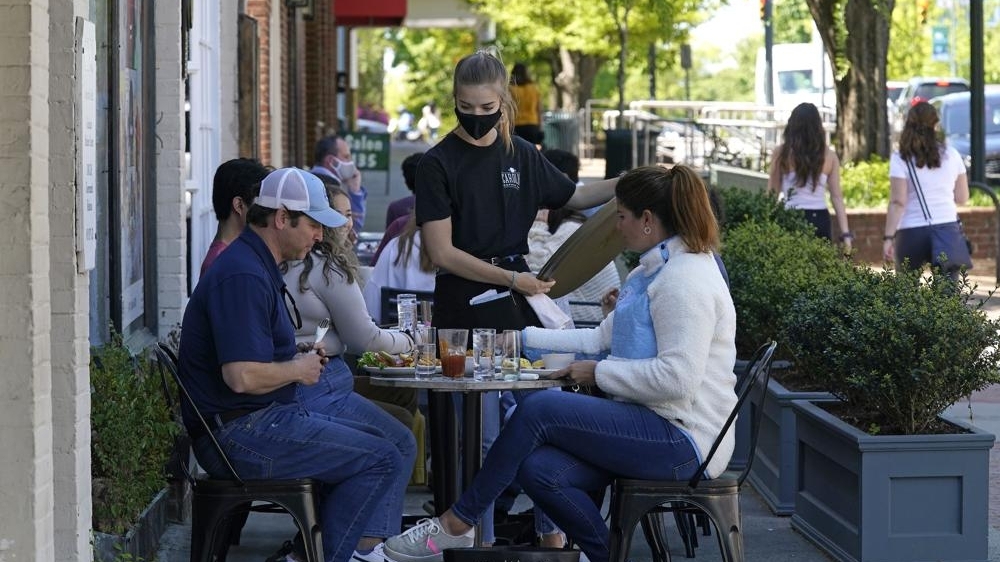 Xung đột Israel-Iran tác động thế nào đến 'túi tiền' người Mỹ?