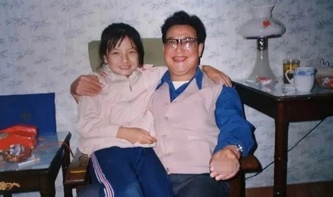 Cơn sốt 'đào' ảnh minh tinh Hoa ngữ: Ngỡ ngàng nhan sắc 'én nhỏ' Triệu Vy trong Hoàn Châu Cách Cách