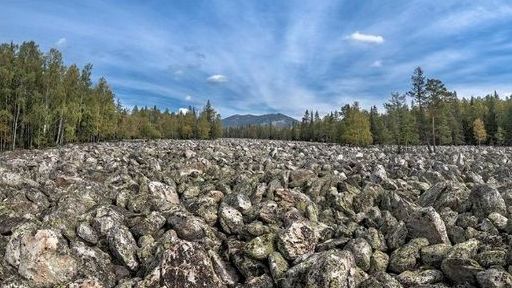 Chiêm ngưỡng dòng sông kỳ lạ, suốt nghìn năm không có nước ở Nga