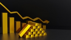 Giá vàng hôm nay 22/8: Cản lớn ngưỡng 1.800 USD, vàng đối mặt với làn sóng bán tháo mới?