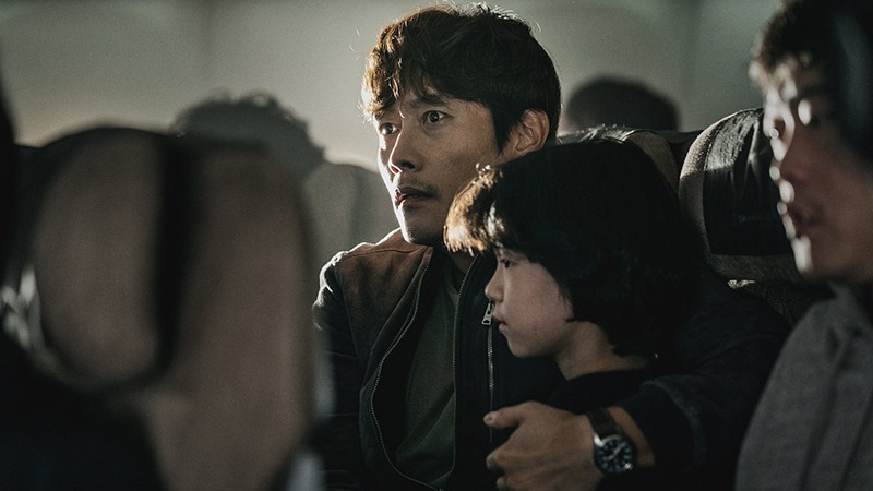 Điều gì khiến bom tấn Hạ cánh khẩn cấp nhận 'cơn mưa' lời khen?