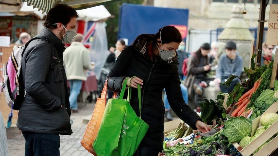 Anh: Tiền lương 'mất giá', lạm phát đạt đỉnh nhiều thập niên