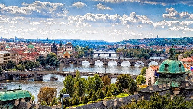 Czech mắc nợ nhanh nhất EU