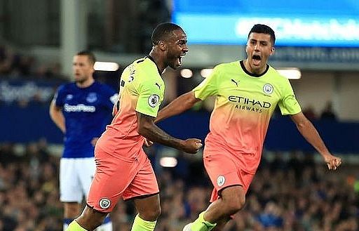 'Vượt ải' Goodison Park, Man City tiếp tục 'bám đuổi' Liverpool