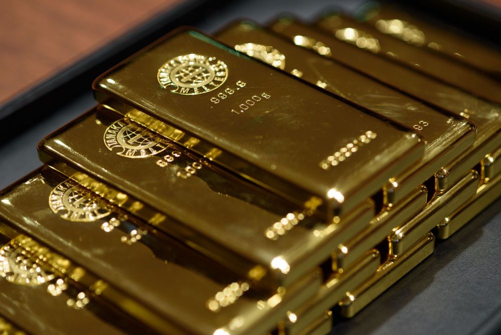 Giá vàng bất ngờ đảo chiều giảm sâu. (Nguồn: Bloomberg) 1443-bloomberg