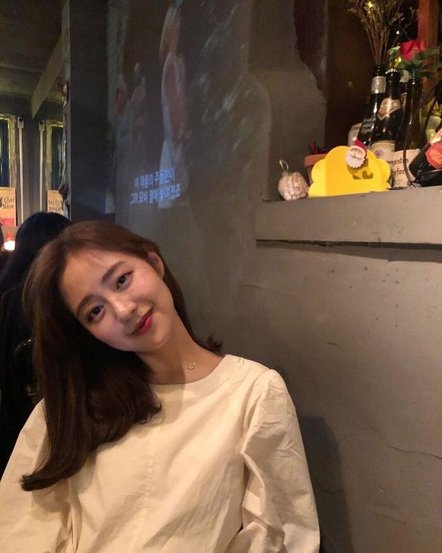 Cô hiện là là sinh viên Khoa Nhạc cụ Đại học Quốc gia Seoul. 5410-hh-7-1599875465323