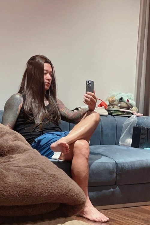 Ca sĩ Tuấn Hưng đội tóc dài, tự thấy mình giống Dương Quá.