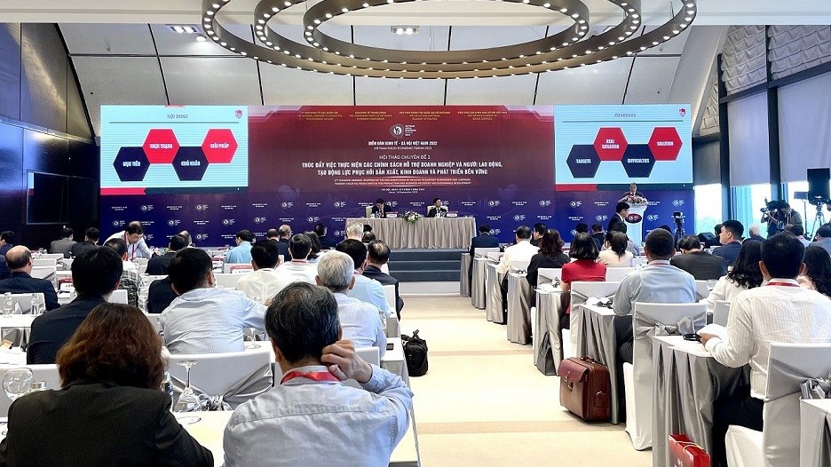 Diễn đàn Kinh tế - Xã hội 2022: Hoàn thiện chính sách đất đai trong ngữ cảnh mới và quan tâm chuyển dịch cơ cấu lao động