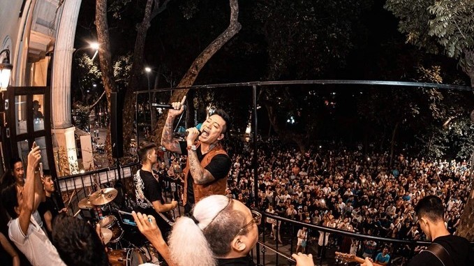 Chương trình Góc ban công, 'catxe 0 đồng' của ca sĩ Tuấn Hưng tiếp tục 'sáng đèn'