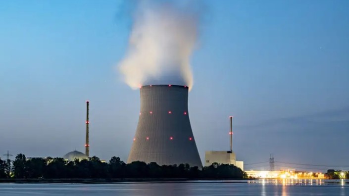 Khủng hoảng năng lượng: Đức lên kế hoạch áp trần giá điện, tiếp tục vận hành 3 nhà máy điện hạt nhân