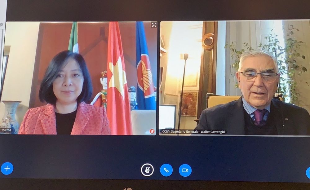 Các đại biểu tại hội thảo. Thúc đẩy hợp tác, đón làn sóng chuyển dịch đầu tư của doanh nghiệp Italy về Bình Dương