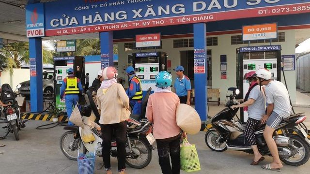 Giá xăng dầu lại tăng từ 15h hôm nay