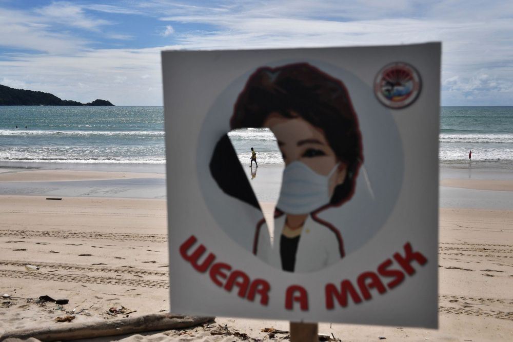 Thiên đường du lịch Phuket 'vắng lặng như tờ' vì Covid-19