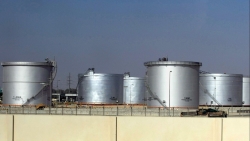 Giá dầu tăng nóng đẩy OPEC+ vào thế 'tiến thoái lưỡng nan'