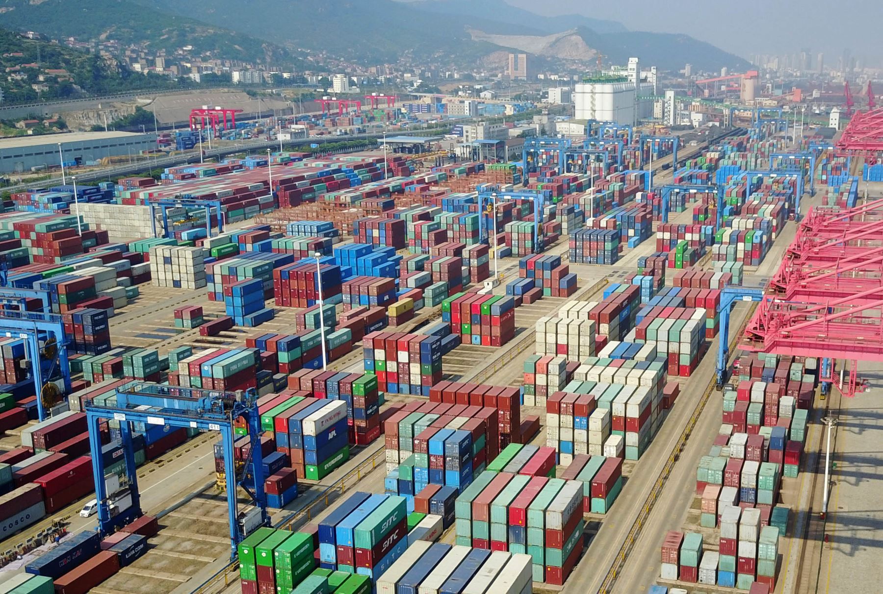 Sách Xanh kinh tế: Trung Quốc cần điều chỉnh chính sách để tái cân bằng cơ cấu kinh tế sach xanh kinh te trung quoc can dieu chinh chinh sach de tai can bang co cau kinh te