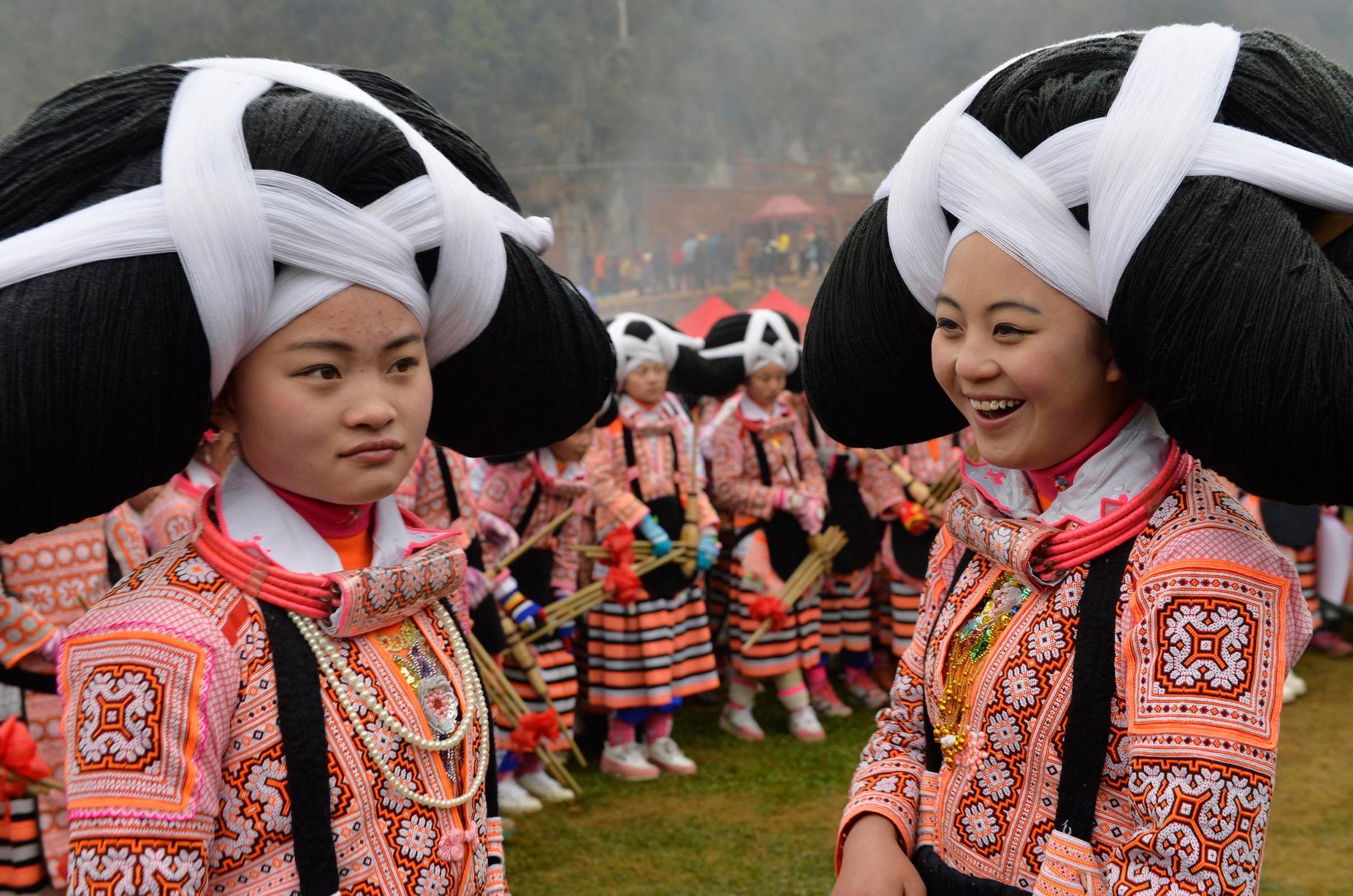noi phu nu phai doi nhung bo toc sieu nang do to tien truyen lai