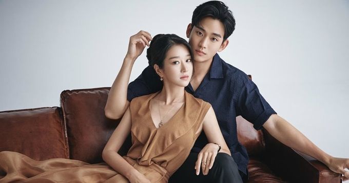 Đôi tình nhân màn ảnh Hyun Bin - Son Ye Jin được yêu thích nhất năm 2020