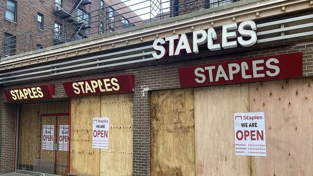 Sợ hãi 'mùa Đông đen tối' vì Covid-19, Quốc hội Mỹ 'tăng tốc' đàm phán về gói hỗ trợ mới