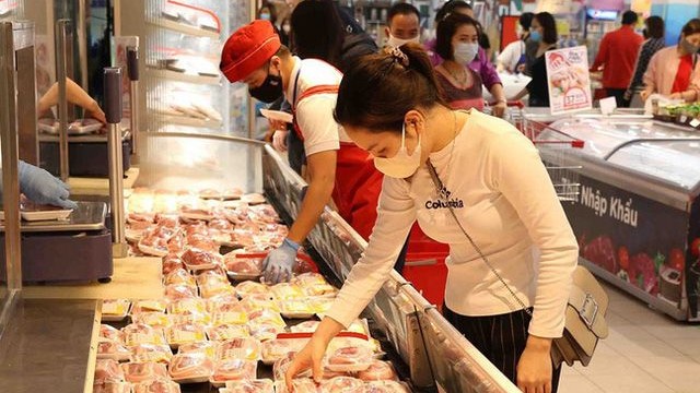 Giá heo hơi hôm nay 10/1: Giá heo hơi tiếp tục tăng ở miền Bắc, cao nhất 52.000 đồng/kg