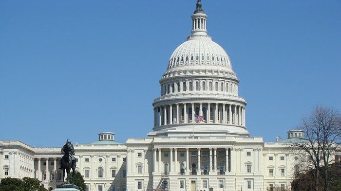 Quốc hội Mỹ công bố dự luật ngân sách và gói cứu trợ 2.300 tỷ USD