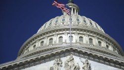 Tổng thống Mỹ công bố kế hoạch chi tiêu 2.000 tỷ USD nhằm 