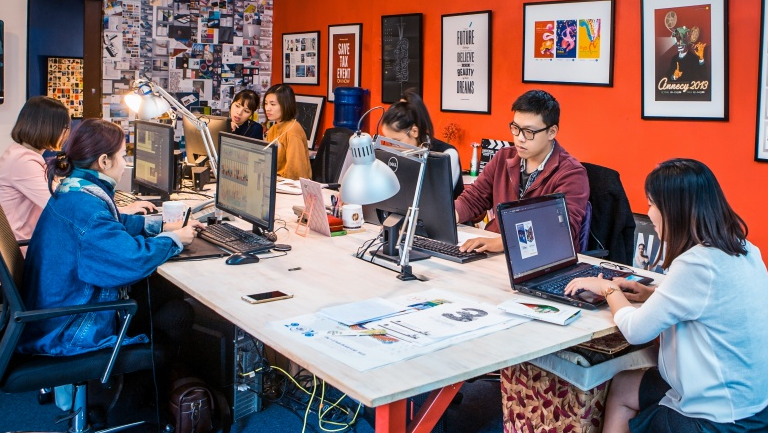 Chuyện lội ngược dòng ngoạn mục của chiếc logo