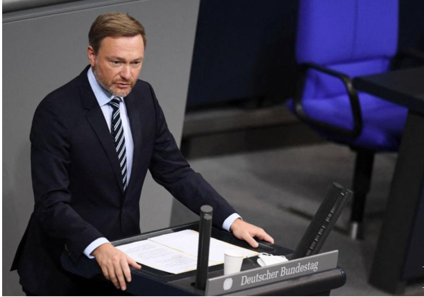 Đức cam kết giảm thuế ít nhất 30 tỷ euro