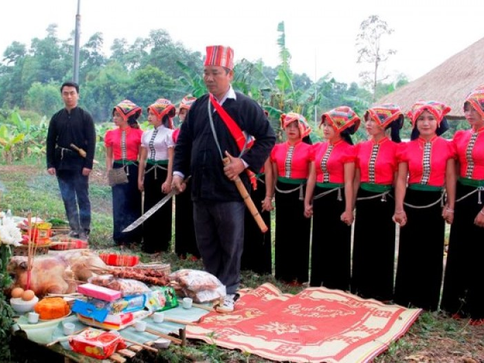 Lễ cầu an của người Thái tại “Ngôi nhà chung”