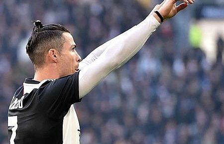 C.Ronaldo cán mốc 1000 trận trong sự nghiệp