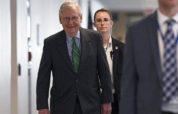 Đối phó dịch Covid-19, Mỹ đẩy nhanh gói hỗ trợ hơn 1.000 tỷ USD