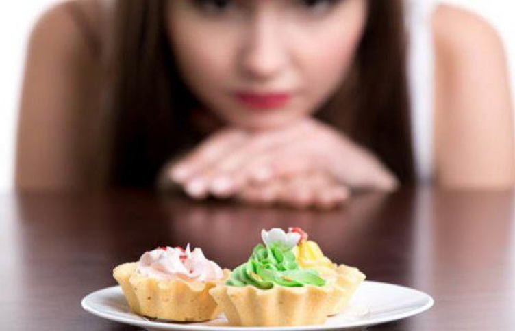 Đồ ngọt "tàn phá" cơ thể bạn như thế nào?