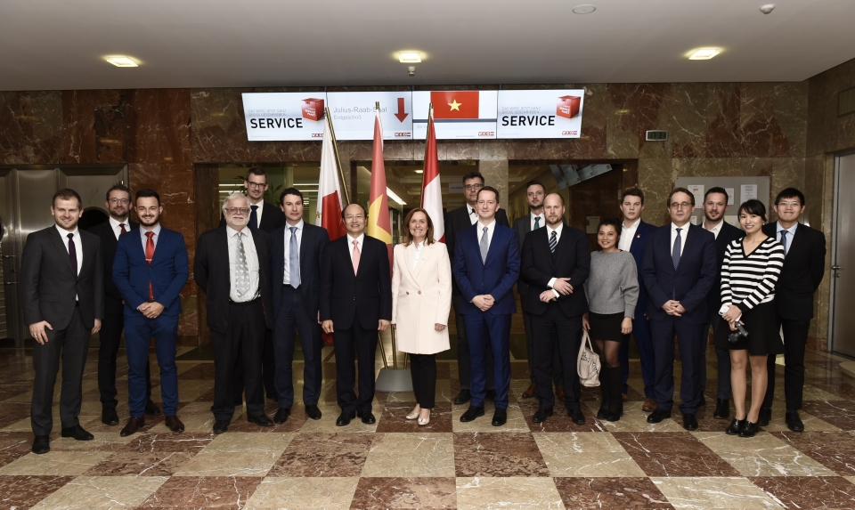 Thúc đẩy quan hệ kinh tế Việt Nam với bang Thượng Áo thuc day quan he kinh te viet nam voi bang thuong ao