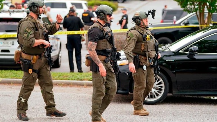 Mỹ: Nổ súng tại trung tâm thương mại, 12 người bị thương