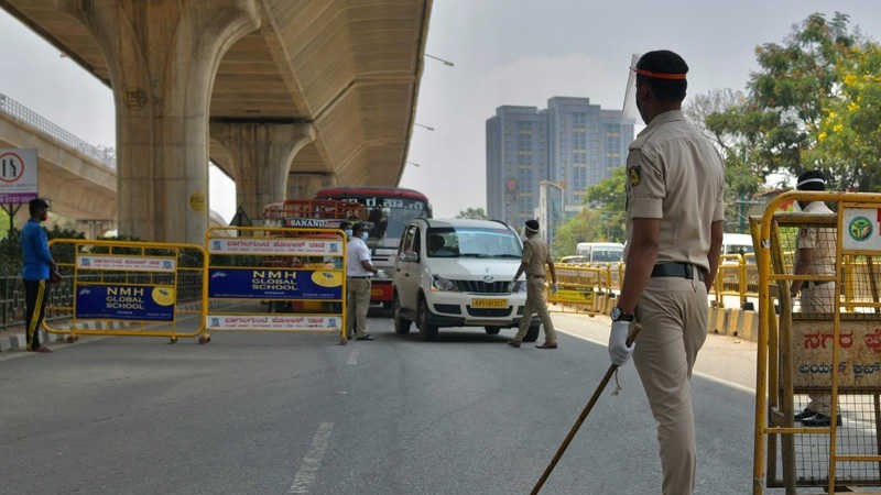 Covid-19: Ấn Độ có thể sẽ phong tỏa toàn quốc, biến thể có khả năng lây lan cao xuất hiện tại Indonesia
