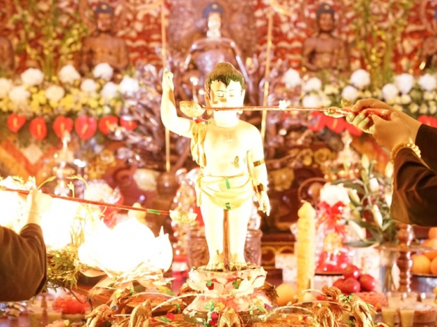 Thắm tình kiều bào dự Lễ Phật đản tại Moscow