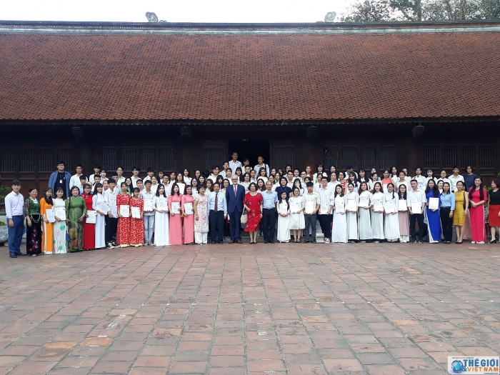 Trao 93 suất học bổng Đức cho sinh viên Việt Nam học giỏi vượt khó trao 93 suat hoc bong duc cho sinh vien viet nam hoc gioi vuot kho