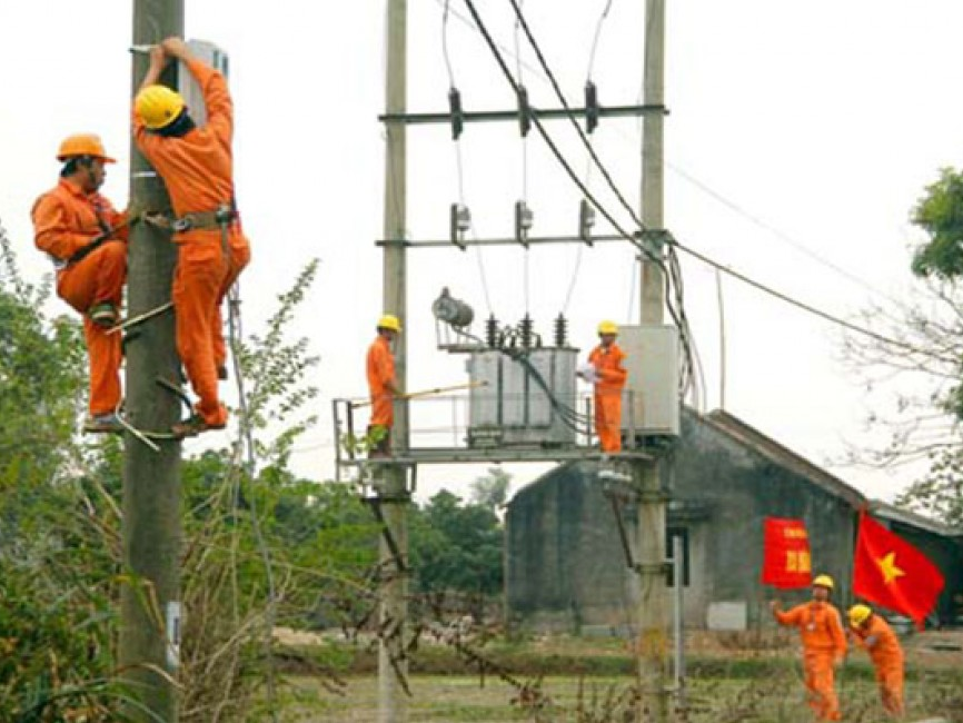 Phòng sự cố về điện trong mùa mưa bão
