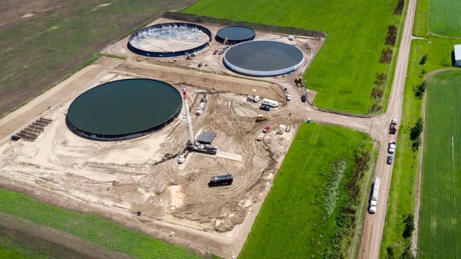 Hệ thống định giá carbon mới, dầu khí Canada đối mặt nhiều thách thức