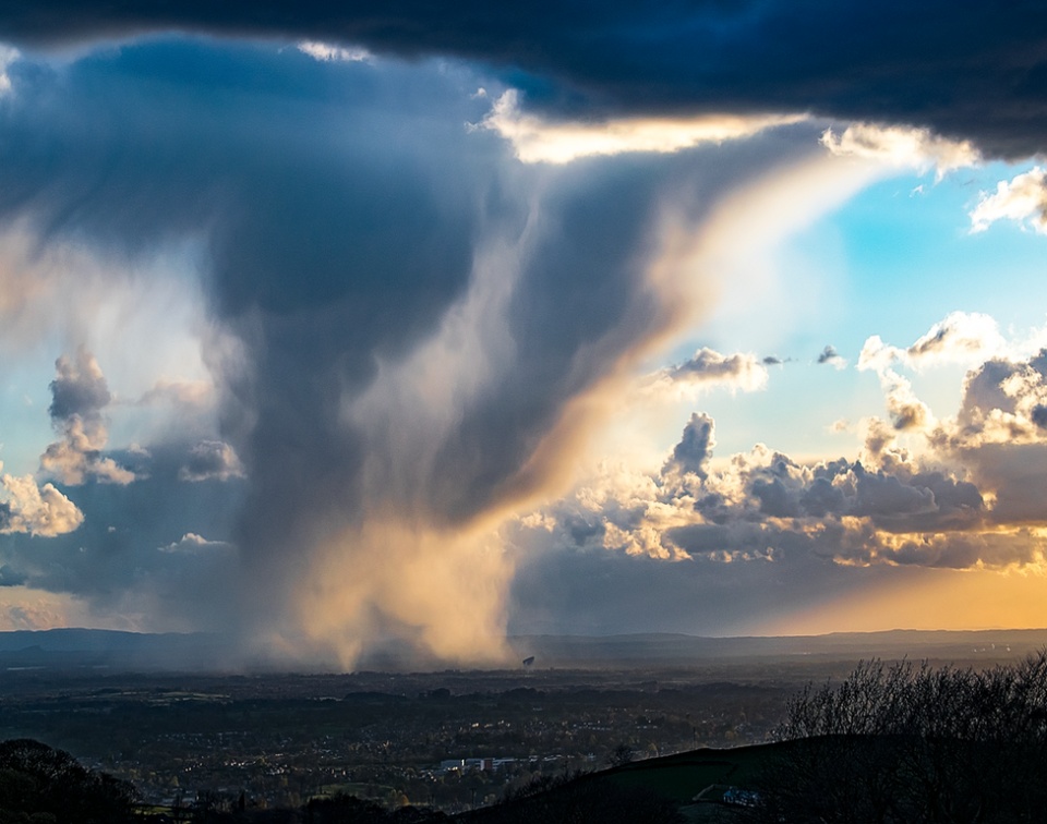 Ấn tượng ảnh vòi rồng tại Chung kết Ảnh Thời tiết của Năm an tuong anh voi rong tai chung ket anh thoi tiet cua nam