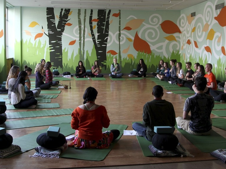 Khả năng tự chủ cao giúp trẻ học tốt hơn