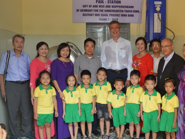 Bang Hessen (Đức) trao máy lọc nước PAUL tại Ninh Bình