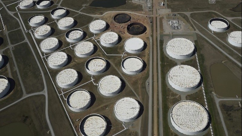 Giá dầu châu Á ngày 8/8 đi xuống, neo sát mức thấp nhất nhiều tháng