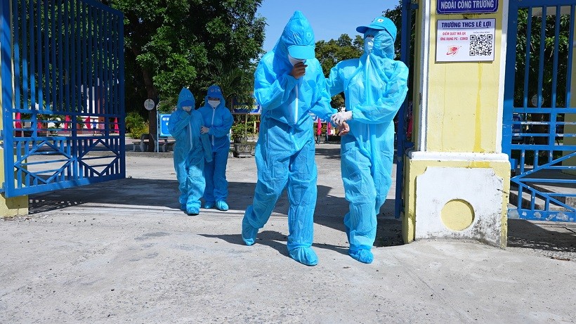 Học sinh, giáo viên và người dân vùng ven biển Quảng Nam tham gia diễn tập ứng phó sóng thần-đa thiên tai Học sinh, giáo viên và người dân vùng ven biển Quảng Nam tham gia diễn tập ứng phó sóng thần-đa thiên tai