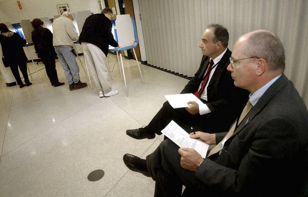 covid-19-anh-huong-toi-viec-giam-sat-bau-cu-my