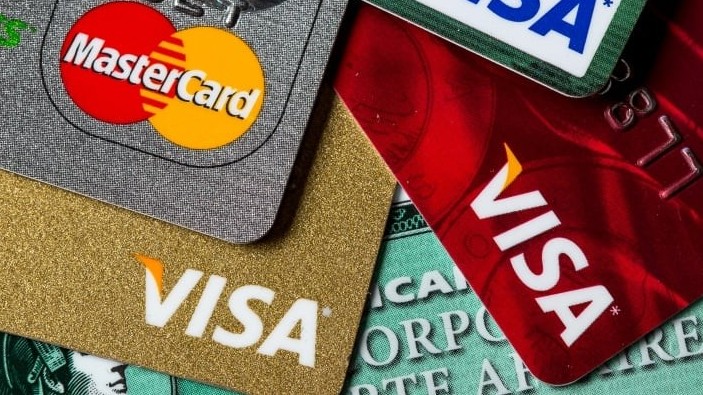 Tổng giá trị tài sản tài chính của hộ gia đình Canada giảm kỷ lục