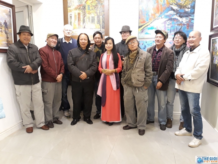 ‘Giao mùa’ cùng 20 họa sỹ của UNESCO Mỹ thuật Hà Nội giao mua cung 20 hoa sy cua unesco my thuat ha noi