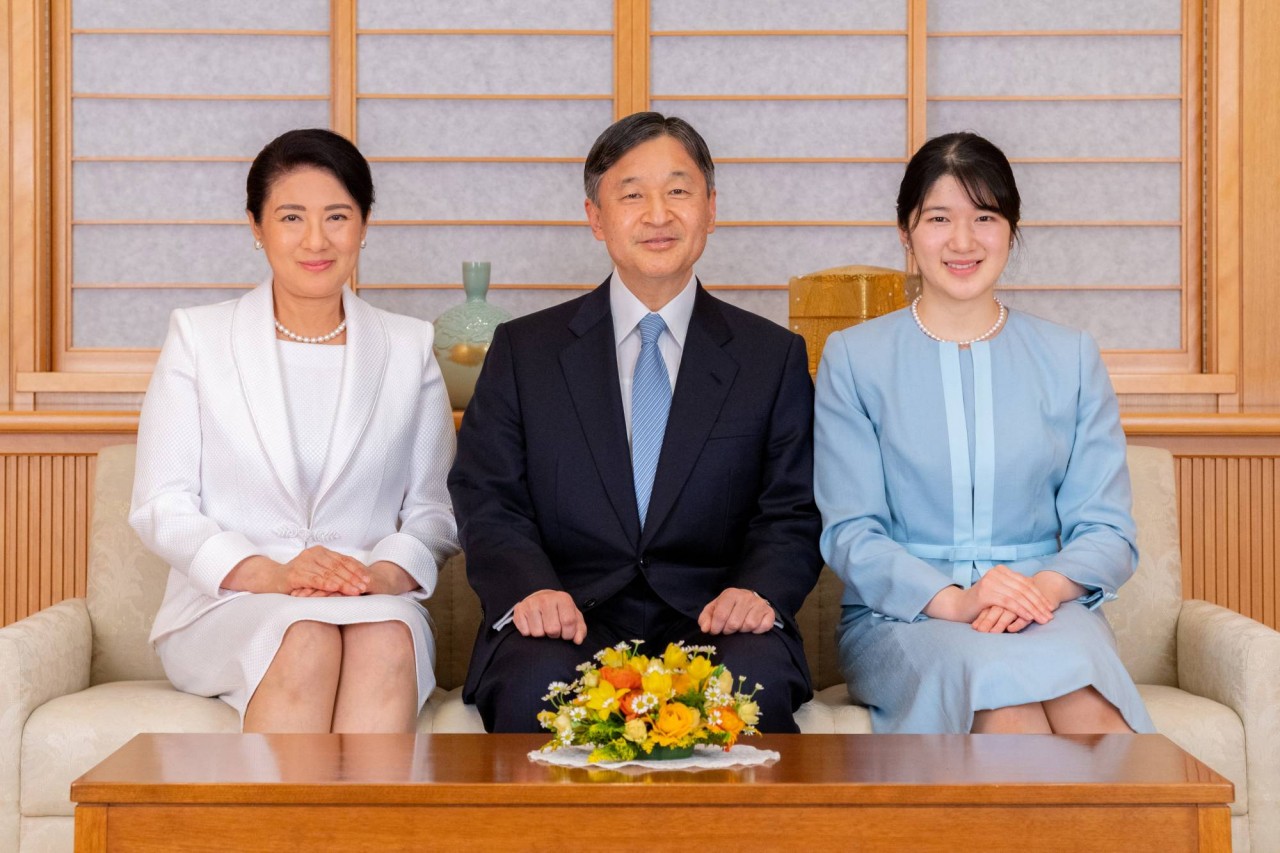 (01.01) Nhật hoàng Naruhito cùng gia đình trong video chào mừng năm mới. (Nguồn: Reuters) (01.01) Nhật hoàng Naruhito cùng gia đình trong video chào mừng năm mới. (Nguồn: Reuters)